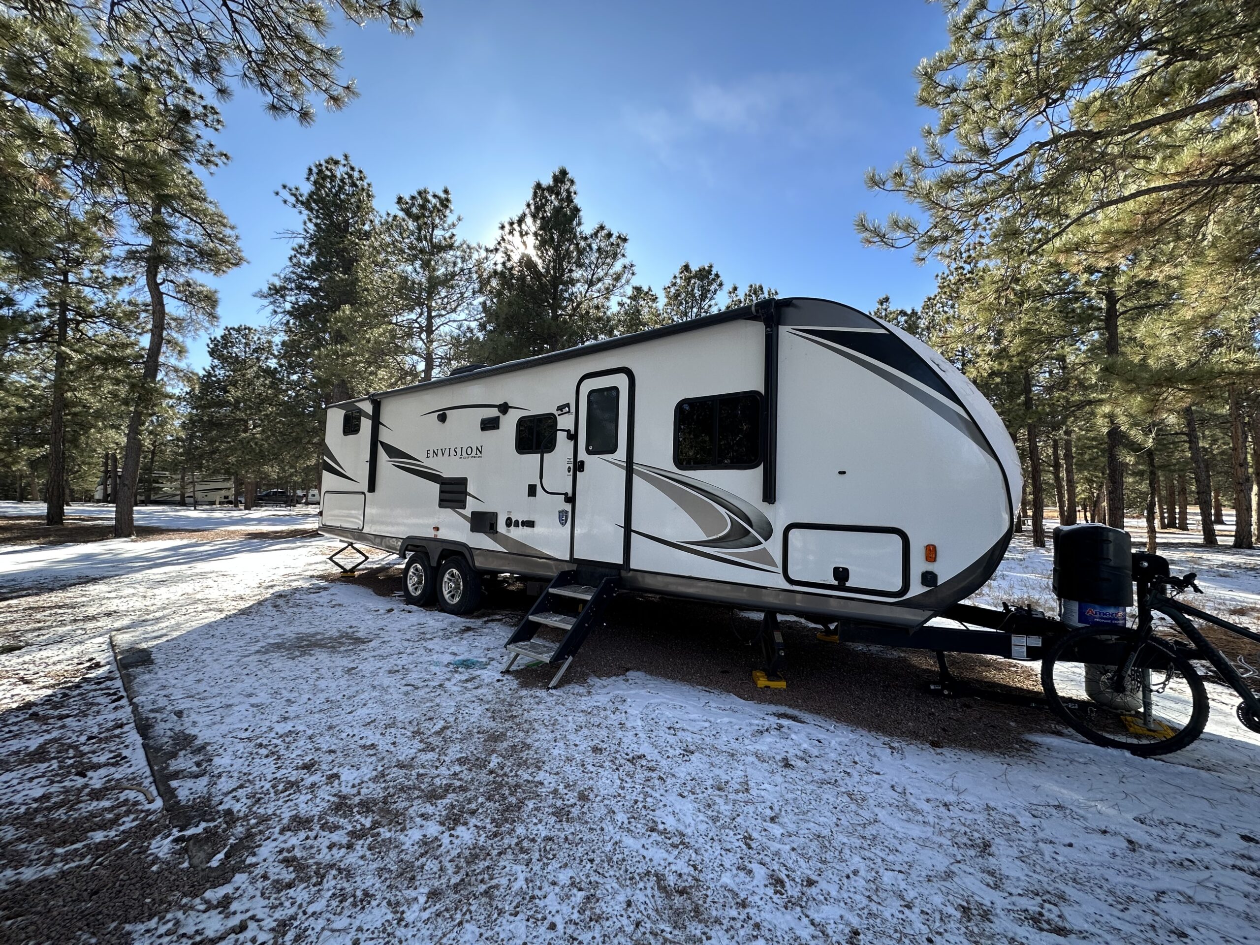 34ft Bumper Pull Camper with 1 slide